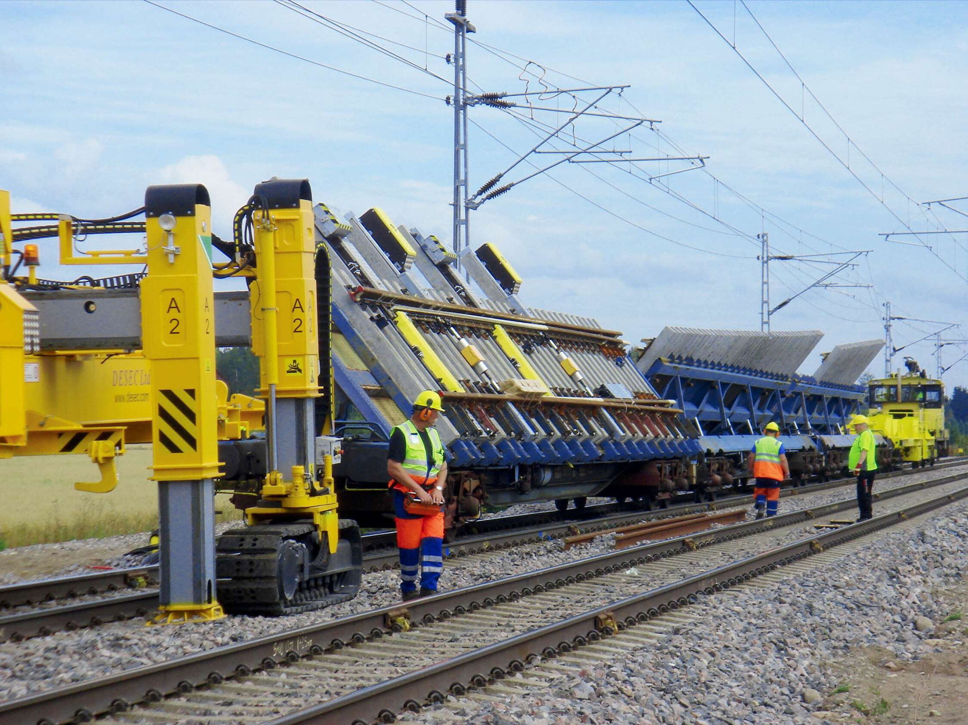 DESEC Tracklayer - Eisenbahnkran Schienen Transportfahrzeug Schienentransportfahrzeug