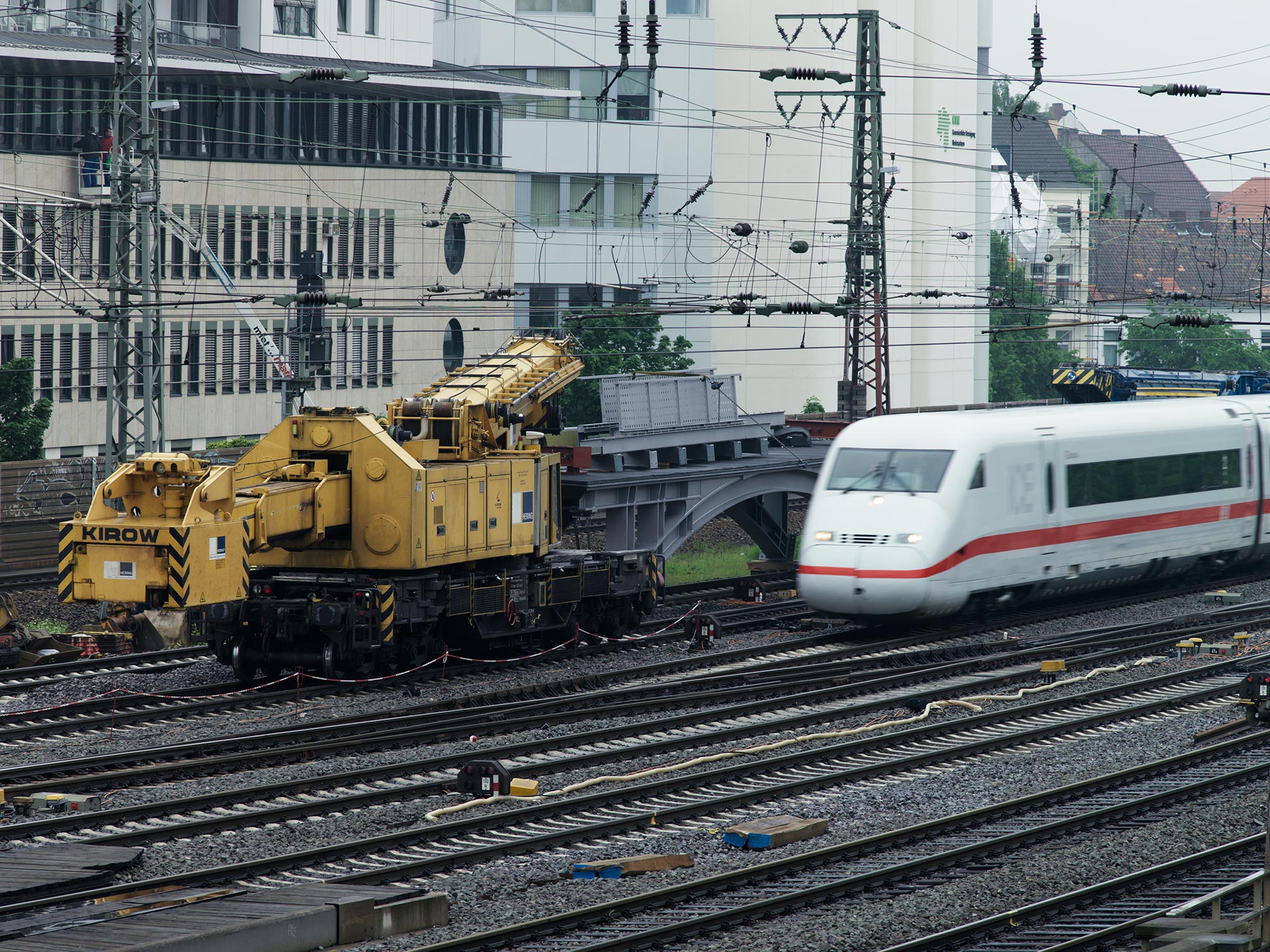 Multi Tasker Eisenbahnkran Gleisbauarbeiten